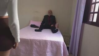 Hotwife does a striptease and serves her husband who arrived tired.