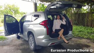 295 - JoyJoy revving Mitsubishi Montero