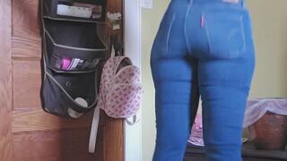 Levi jeans twerking with no show white socks