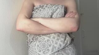 Normsl talking but not realising my pussy’s on show