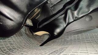 Sarah Very Difficult Cold Start & Stalling In Black Boots