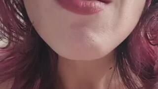 I eat the clementine with my mouth open