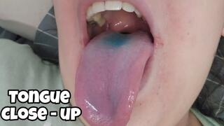 Playing With My Electric Blue Tongue – Close-Up Moves & Seductive Flexing - lot of saliva