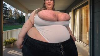 SSBBW Neighbor Seduction
