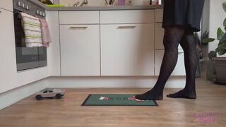 Sneaker-Girl Gym Lady - RC Toy Car Crush with Nylon