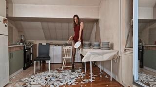 Alannas Prolific Plate Smash