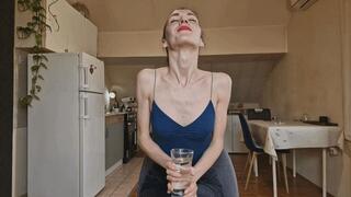 Loud Swallow - Alanna is preparing for the competition-wmv