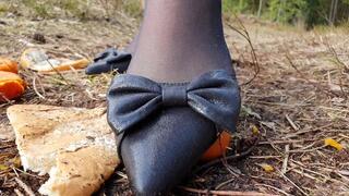 Tangerines and Bread Crush in Kitten Heels WMV