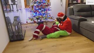 Miss Sofia in Grinch bondage the christmas!