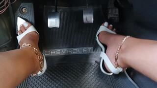 Pedal pumping with high heels (3)