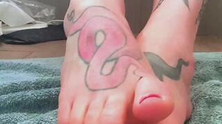 Cock Shaming: Foot edition!