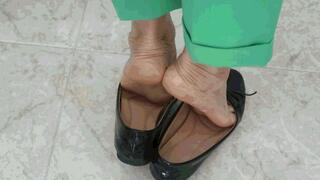 She enjoys her ballet flats AVI