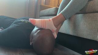 WWALKER: Using Your Face As A Stool For My Sweaty Smelling Feet To Rub On - Alt View