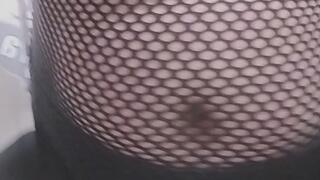 "outie navel" makes me horny too