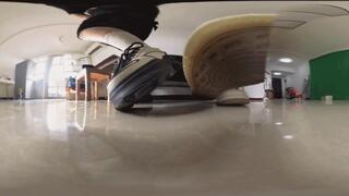 VR360 ERER LELE sports shoes and socks wrap around dwarfs