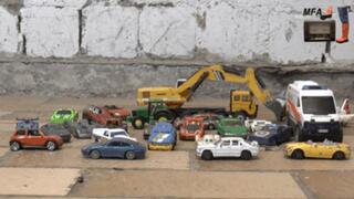 Hotwheels vs metal Heels floor view