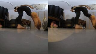 3DVR180 MARTINA POV's dirty feet humiliated and crushed the dwarves