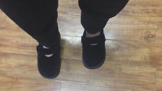 BLONDE HARDWOOD KITCHEN