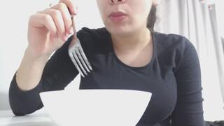 I eat poppy seed pasta because I like it.