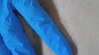 No resistas: Mi ombligo en un juego fetichista irresistible.