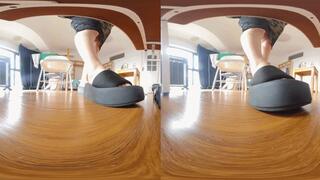 3DVR180 YIDE Thick-soled Sandals Humiliatingly Trample on the Dwarf