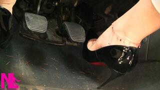Driving and drstic pedal pumping in black stockings and SO Kate pumps