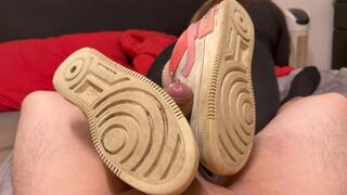 Dirty Nike AF1 Shadows Schuhjob POV