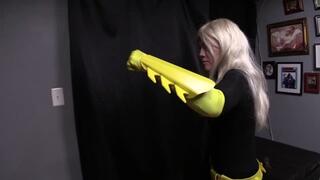 Blonde Pantgirls Magic Blunder 3