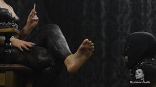 Dirty soles licked clean FHD MP4