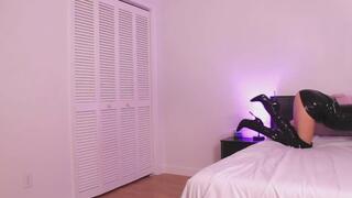 Latex Focus Test - Don't Blink