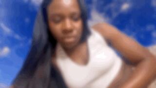 Cruel Giantess Eats Cars for Lunch