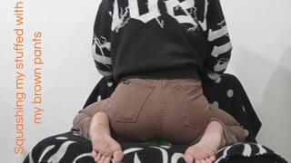 Squashing my stuffed with my brown pants