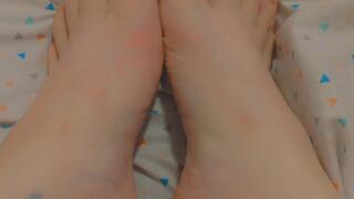 Feet and Lotion Play ????