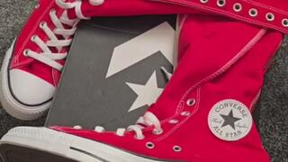 Red XXHI Converse shoeplay + unlacing