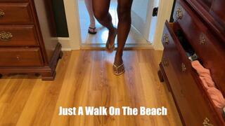 Sinthia Bee And Paris Love In: Just A Walk On The Beach Girl Girl Hand Over Mouth Bondage Lift Carry