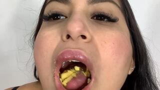 TESTING SOME SNACKS.