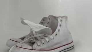 Jax messes up Primey's white Converse Hightops