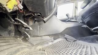 Ebony Queen’s Out of Gas and Cranking! (Footwell)