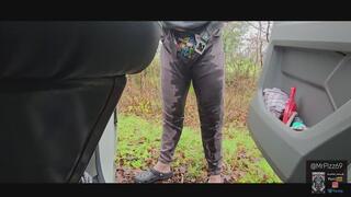 I piss my jeans on the side of the road