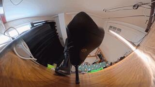 VR360 YIDE boots crush and train dwarfs