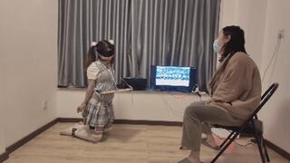 hs021-An Asian girl in school uniform was disciplined