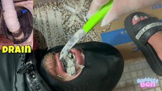 Eating dirt from the drain and bathroom. # 720HD - Goddess Beh