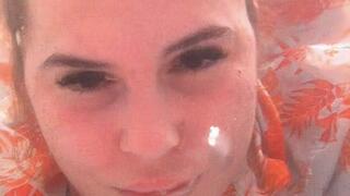 Breath holding underwater in bathtub and record with waterproof camera