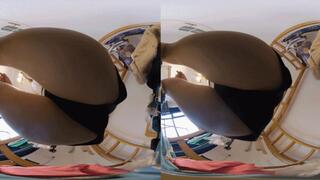 3dvr180 yide's buttock POV flattens the dwarf