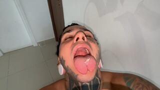 Giant Demon plays with human Dimunuto and then gets devoured