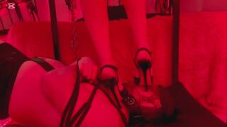 STOMPING GOODESS FROM HELL !!!