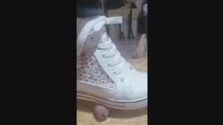 calca pe cock cu adidas