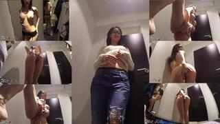 Hot milf enjoy to masturbate in fitting rooms