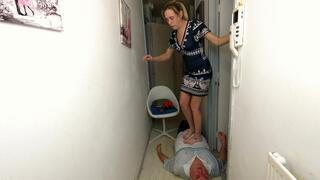 Danielle's Hall Trampling 6 (4K)