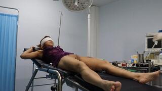 Yukino stretches Kei's anus.